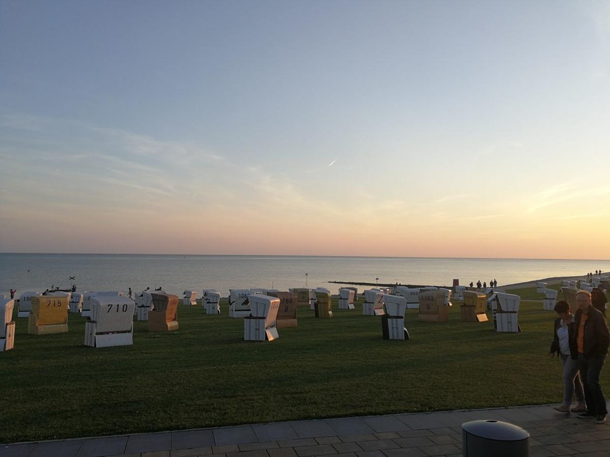 Strandhotel Salty Бюзум Экстерьер фото